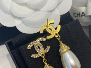 Replica Womens Jewelry Chanel Crystals CC Logo Pearly White Earrings A39PP180 AA186672
