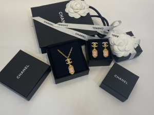 Replica Womens Jewelry Chanel Pearl CC Logo Pendant Necklace A39PP280 AA186671