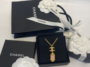 Replica Womens Jewelry Chanel Pearl CC Logo Pendant Necklace A39PP280 AA186671