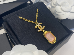 Replica Womens Jewelry Chanel Pearl CC Logo Pendant Necklace A39PP280 AA186671