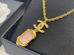 Replica Womens Jewelry Chanel Pearl CC Logo Pendant Necklace A39PP280 AA186671