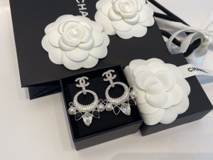 Replica Womens Jewelry Chanel Crystals CC Diamonds Earrings A39PP180 AA187265