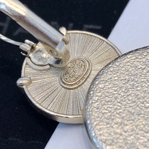 Replica Womens Jewelry Chanel Gold CC Round Earrings A39PP180 AA187264