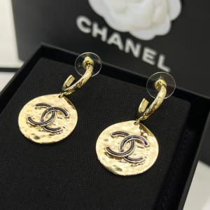 Replica Womens Jewelry Chanel CC Logo Gold Round Earrings A62PP180 AA187456