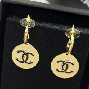 Replica Womens Jewelry Chanel CC Logo Gold Round Earrings A62PP180 AA187456