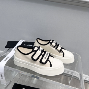 Replica Womens Shoes Chanel 2022 White Fabric Sneakers 35 To 39 A151PP480 AA187606