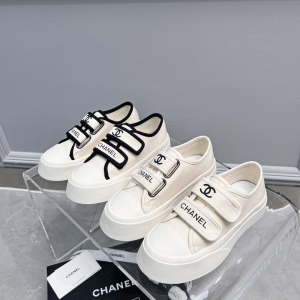 Replica Womens Shoes Chanel 2022 White Fabric Sneakers 35 To 39 A151PP480 AA187606