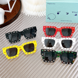 Replica Womens Sunglasses Off White Replica Sunglasses OERI026 Black A65PP180 AA187522