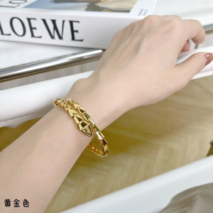 Replica Womens Jewelry Bvlgari Serpenti Viper Bracelets A62PP380 AA187702