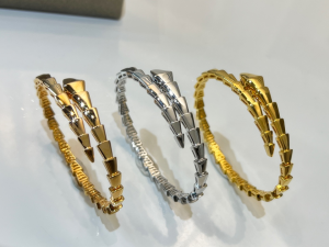 Replica Womens Jewelry Bvlgari Serpenti Viper Bracelets A62PP380 AA187702