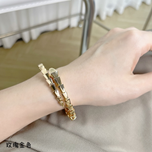 Replica Womens Jewelry Bvlgari Serpenti Viper Bracelets A62PP380 AA187702