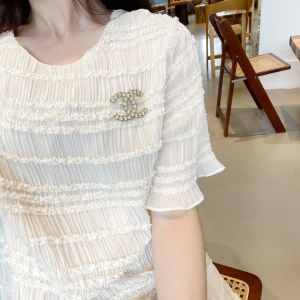 Replica Womens Jewelry Chanel Crystals CC Logo Brooch A62PP180 AA187703