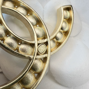 Replica Womens Jewelry Chanel Crystals CC Logo Brooch A62PP180 AA187703