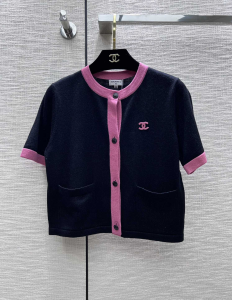 Chanel CC Logo Black Pink Sweaters 