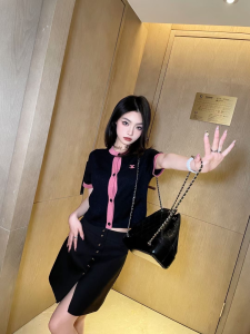 Replica Womens Clothing Chanel CC Logo Black Pink Sweaters SML A40PP780 AA187841