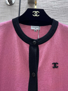 Replica Womens Clothing Chanel CC Logo Pink Black Sweaters SML A40PP780 AA187842