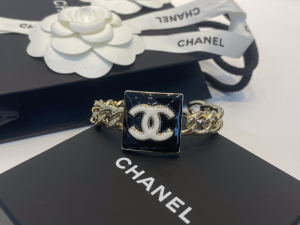 Replica Womens Jewelry Chanel CC Logo Gold Cuff Bracelet AB8670 A39PP180 AA187809
