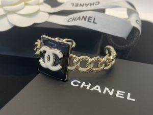 Replica Womens Jewelry Chanel CC Logo Gold Cuff Bracelet AB8670 A39PP180 AA187809