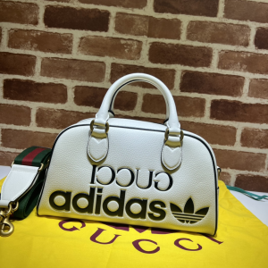 Adidas x Gucci Mini Duffle Bag White Leather Gucci Adidas Trefoil Print Adidas x Gucci Mini Duffle Bag White Leather Gucci Adidas Trefoil Print