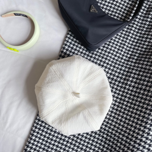 Replica Womens Hats Louis Vuitton White Beret Hat A190PP180 AA188397