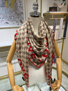 Replica Womens Scarf Gucci GG Love Print Silk Scarf Red 140x140CM A151PP280 AA188291