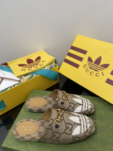 Adidas x Gucci Horsebit Trefoil Slipper Mules Jumbo GG Canvas Adidas x Gucci Horsebit Trefoil Slipper Mules Jumbo GG Canvas