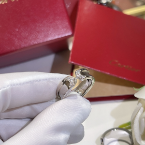 Replica Womens Jewelry Cartier Silver Diamonds Rings A173PP180 AA188550