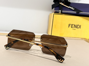 Replica Womens Sunglasses Fendi Replica Sunglasses FOL524A A65PP180 AA188633