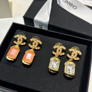 Replica Womens Jewelry Chanel Pearls CC Logo Earrings A62PP180 AA189245