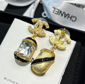 Replica Womens Jewelry Chanel Pearls CC Logo Earrings A62PP180 AA189245