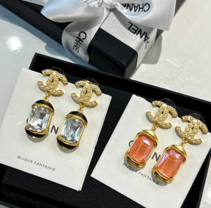 Replica Womens Jewelry Chanel Pearls CC Logo Earrings A62PP180 AA189245