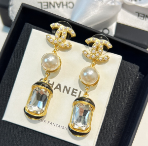Replica Womens Jewelry Chanel Pearls CC Logo Earrings AB8910 A62PP180 AA189243