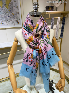 Replica Womens Scarf Gucci Flora Print Silk Scarf in Pink 110x200CM A151PP280 AA189427