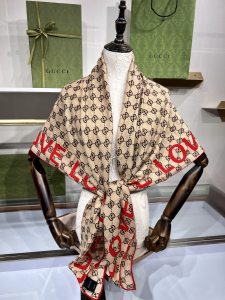 Replica Womens Scarf Gucci GG Love Silk Scarf in Beige 140x140CM A190PP280 AA189510