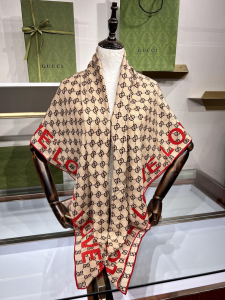 Replica Womens Scarf Gucci GG Love Silk Scarf in Beige 140x140CM A190PP280 AA189510