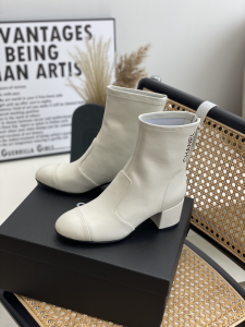Replica Womens Shoes Chanel White Leather Ankle Boot 50MM 35 To 41 A151PP580 AA189439