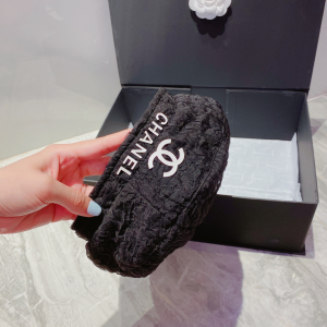 Replica Womens Hats Chanel CC Logo Black Beret Hat A190PP180 AA189649