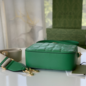 Replica Womens Handbags Gucci Love Parade GG Matelasse Leather Shoulder Bag in Bright Green 702234 21x17x7CM A09PP780 AA189524 Replica Womens Handbags Gucci Love Parade GG Matelasse Leather Shoulder Bag in Bright Green 702234 21x17x7CM A09PP780 AA189524