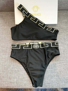 Replica Free Gift Versace Greca Border Bikini Swimsuit Black SML A123PP105 AA190043