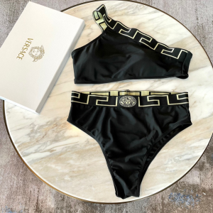 Replica Free Gift Versace Greca Border Bikini Swimsuit Black SML A123PP105 AA190043
