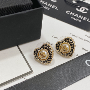 Replica Womens Jewelry Chanel CC Logo Heart Earrings A152PP180 AA190132
