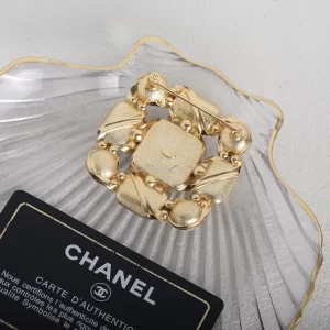 Replica Womens Jewelry Chanel Crystals CC Jewel Brooch A205PP180 AA190608