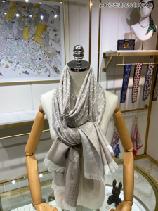 Replica Womens Scarf Gucci GG Silk Cashmere Scarf in Beige 70x200CM A151PP280 AA190441