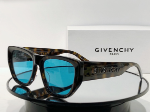 Givenchy Replica Sunglasses GV7202 Brown 