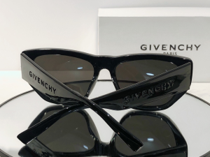 Replica Womens Sunglasses Givenchy Replica Sunglasses GV7202 Brown A65PP180 AA190792