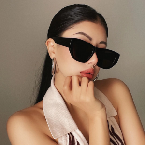 Replica Womens Sunglasses Givenchy Replica Sunglasses GV7202 Brown A65PP180 AA190792