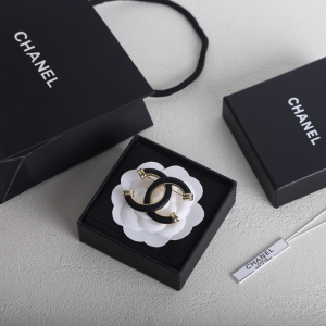 Replica Womens Jewelry Chanel Black CC Logo Brooch A152PP180 AA191021