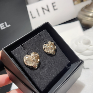 Replica Womens Jewelry Chanel Gold CC Logo Heart Earrings A173PP180 AA191042