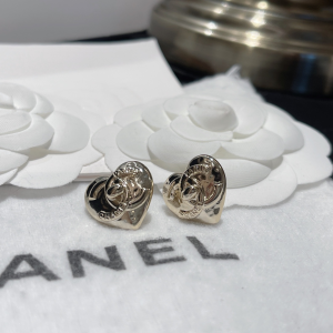 Replica Womens Jewelry Chanel Gold CC Logo Heart Earrings A173PP180 AA191042