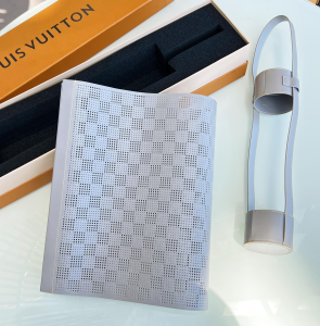 Louis Vuitton Surface Lamp Highlighters By NENDO Gray R99967 Louis Vuitton Surface Lamp Highlighters By NENDO Gray R99967